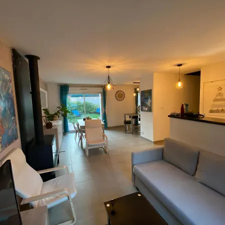 Villa 91M2 Climatisee, Proche Plage Avec Jardin Roquebrune-sur-Argens Exterior photo